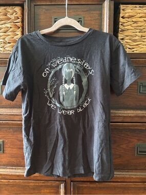 Wednesday black short sleeve graphic tee in size M